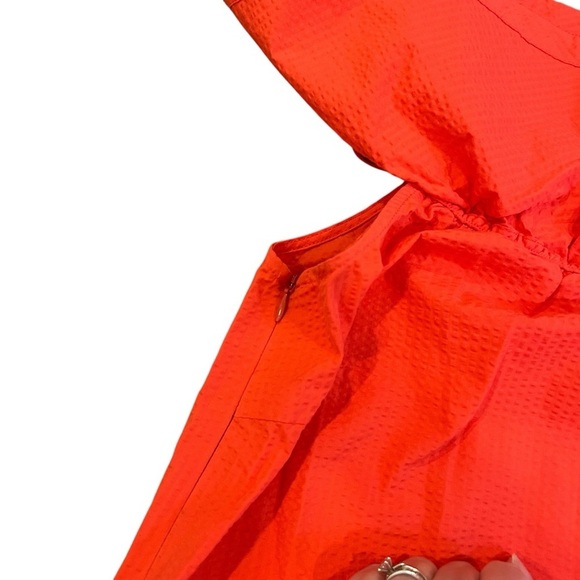 Cuyana red orange seersucker ruffle shoulder top size medium summer bright beach - Picture 5 of 7